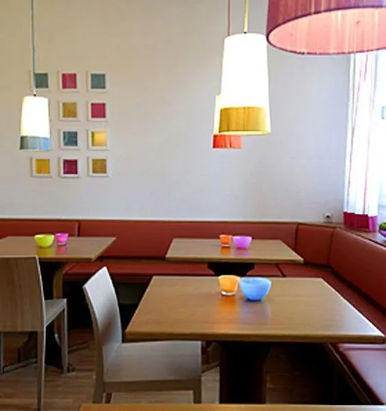 Business & Budget Hotel Tessin Munich